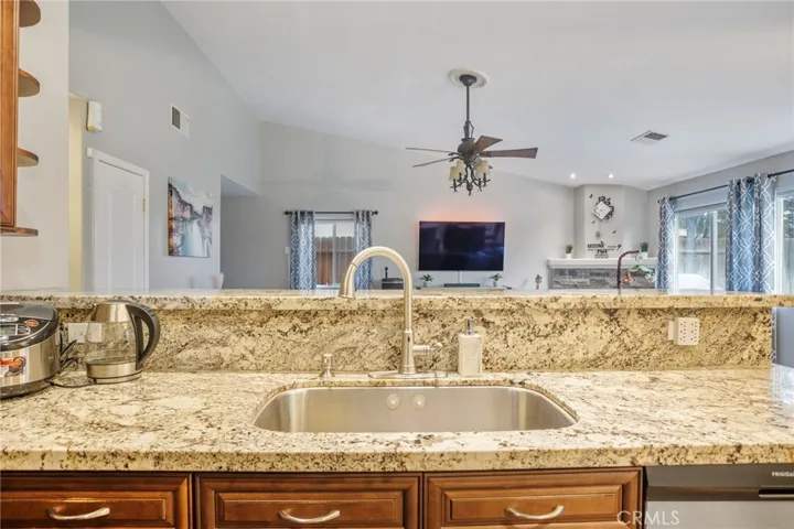 11909 Montague Avenue, Bakersfield, California 93312