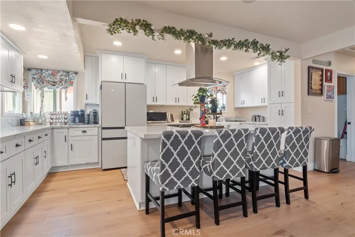 814 Greycliff Avenue, La Puente, California 91744