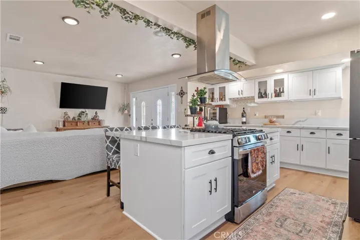 814 Greycliff Avenue, La Puente, California 91744
