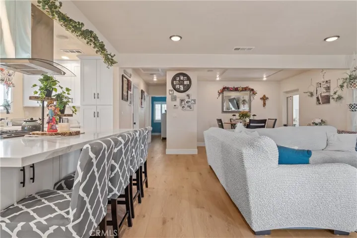 814 Greycliff Avenue, La Puente, California 91744