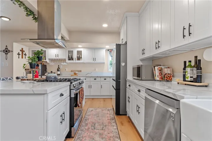 814 Greycliff Avenue, La Puente, California 91744