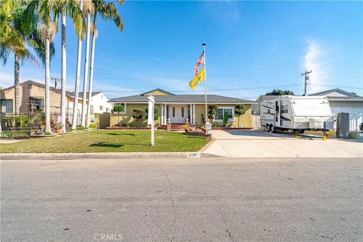 814 Greycliff Avenue, La Puente, California 91744
