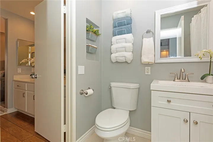2960 Champion Way 2611, Tustin, California 92782