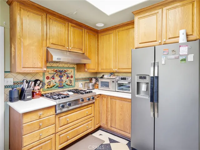 100 S La Jolla Avenue, Los Angeles, California 90048