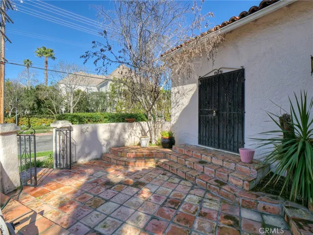 100 S La Jolla Avenue, Los Angeles, California 90048