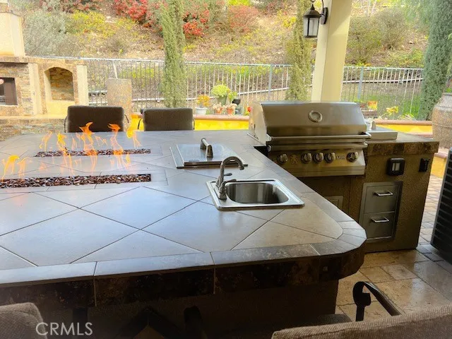 17014 Broken Rock Court, Riverside, California 92503