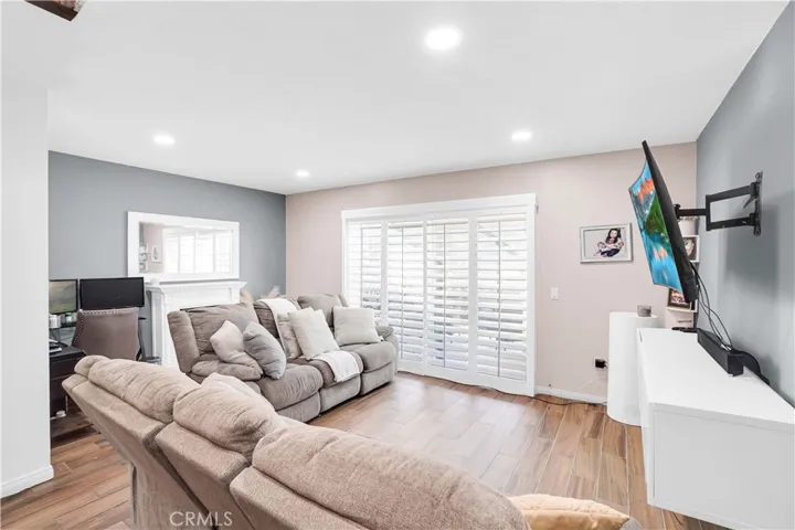 6159 Avenue Juan Diaz, Riverside, California 92509