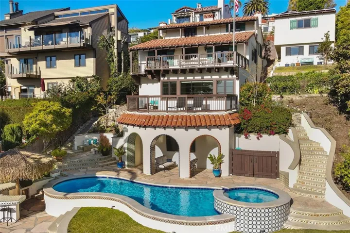 802 Rembrandt Drive, Laguna Beach, California 92651