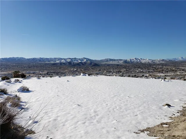 6245 Palo Alto Avenue, Yucca Valley, California 92284