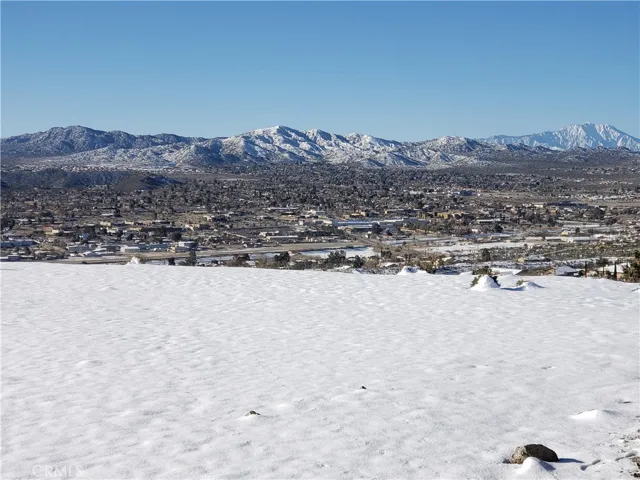 6245 Palo Alto Avenue, Yucca Valley, California 92284