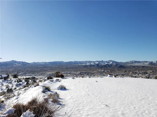 6245 Palo Alto Avenue, Yucca Valley, California 92284