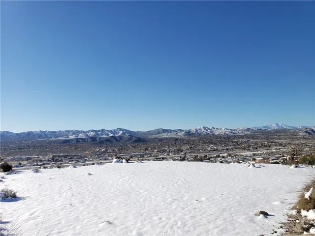 6245 Palo Alto Avenue, Yucca Valley, California 92284