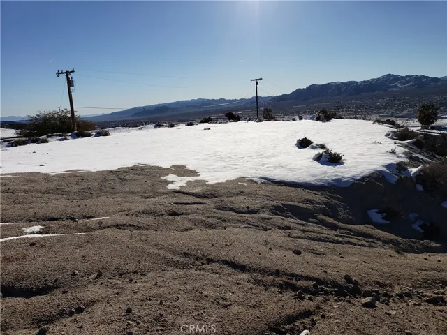 6245 Palo Alto Avenue, Yucca Valley, California 92284