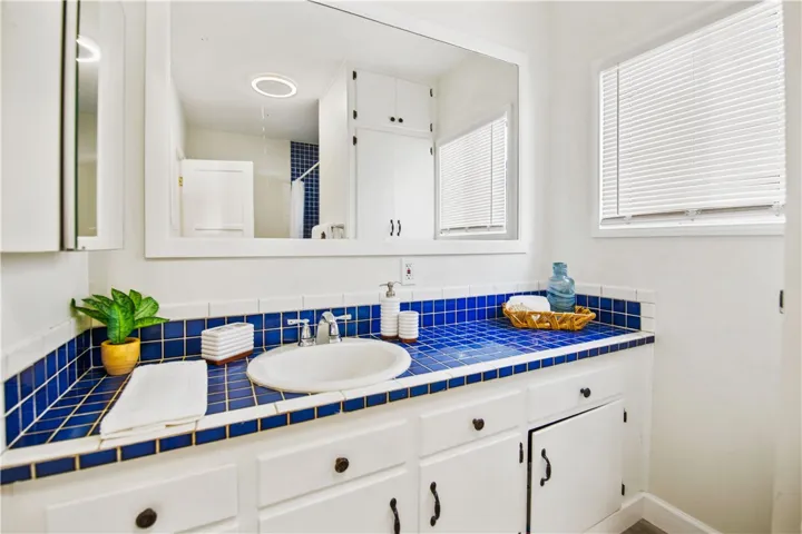 1652 Loma Avenue, Long Beach, California 90804