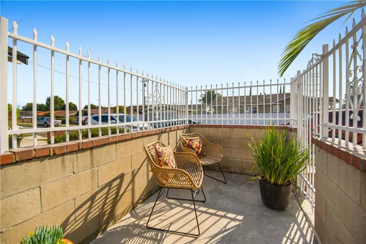 1652 Loma Avenue, Long Beach, California 90804