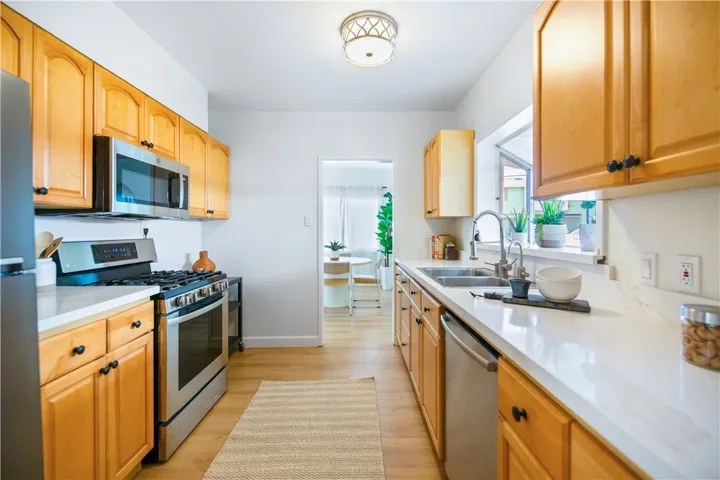1652 Loma Avenue, Long Beach, California 90804