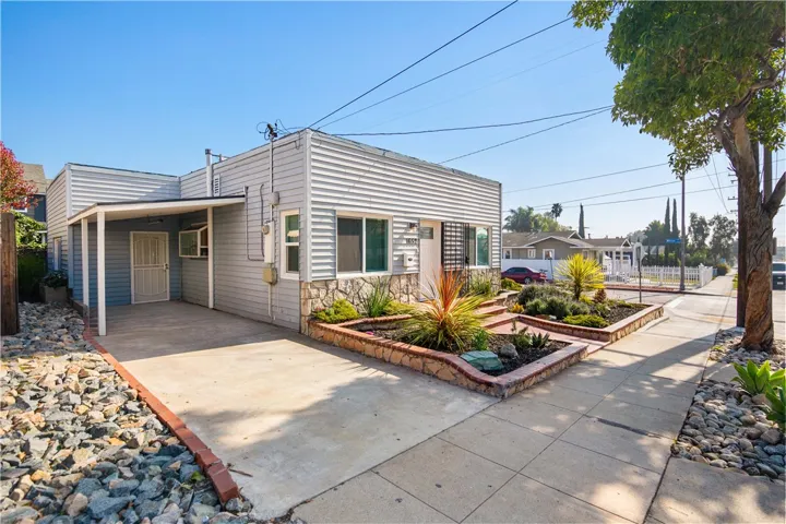 1652 Loma Avenue, Long Beach, California 90804