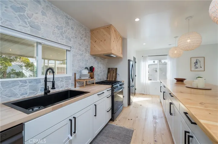 1800 Garnette Drive, San Luis Obispo, California 93405