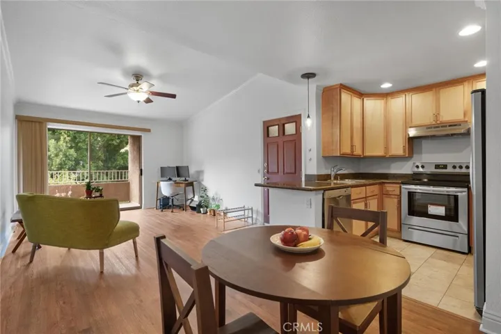 2350 Del Mar Way 306, Corona, California 92882