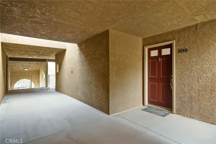 2350 Del Mar Way 306, Corona, California 92882