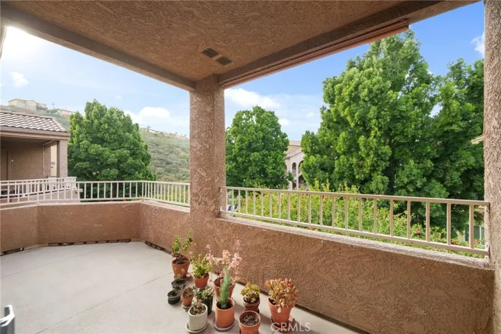 2350 Del Mar Way 306, Corona, California 92882