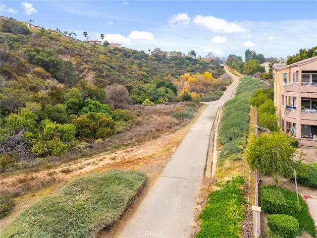 2350 Del Mar Way 306, Corona, California 92882