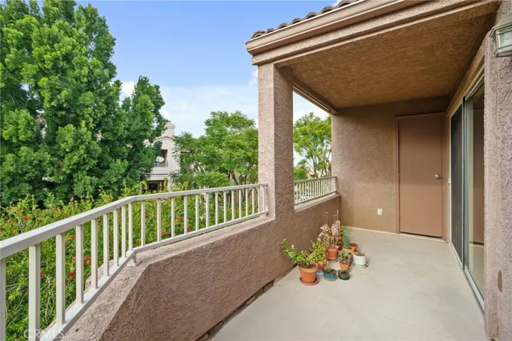 2350 Del Mar Way 306, Corona, California 92882