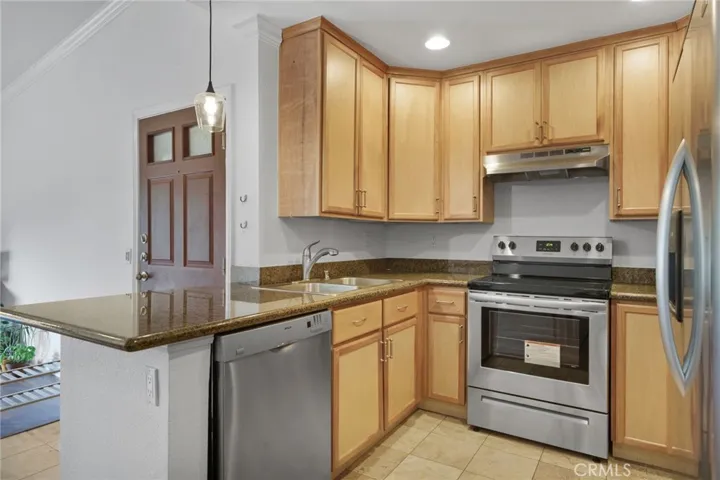 2350 Del Mar Way 306, Corona, California 92882