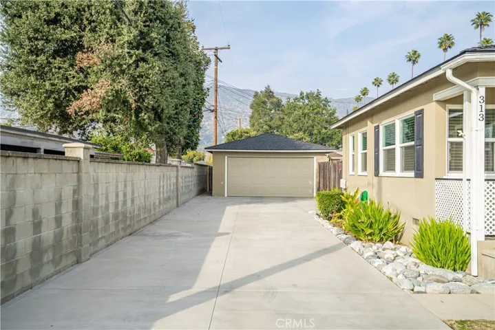 311 W Bennett Avenue, Glendora, California 91741