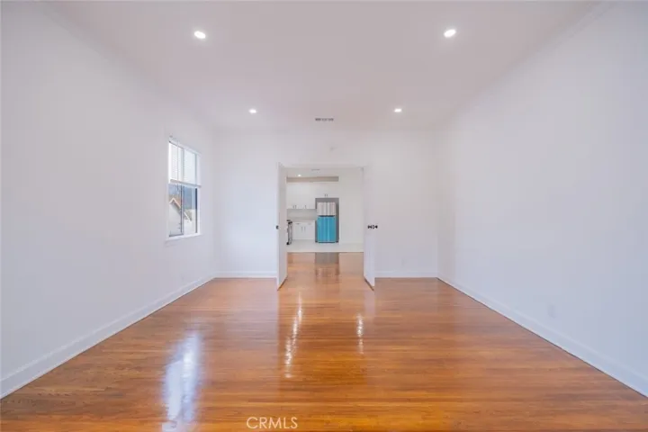 418 N Hill Avenue 3, Pasadena, California 91106