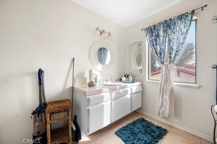 43864 Rembrandt Street, Lancaster, California 93535