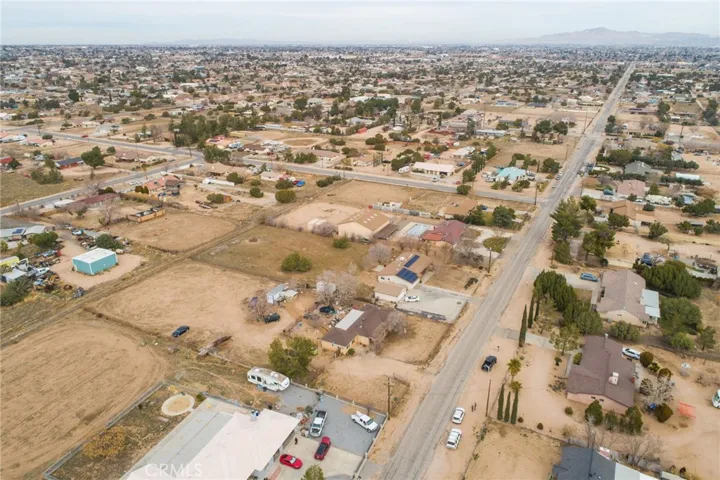 8488 5th Avenue, Hesperia, California 92345