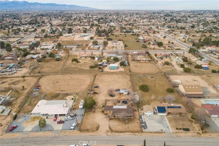 8488 5th Avenue, Hesperia, California 92345