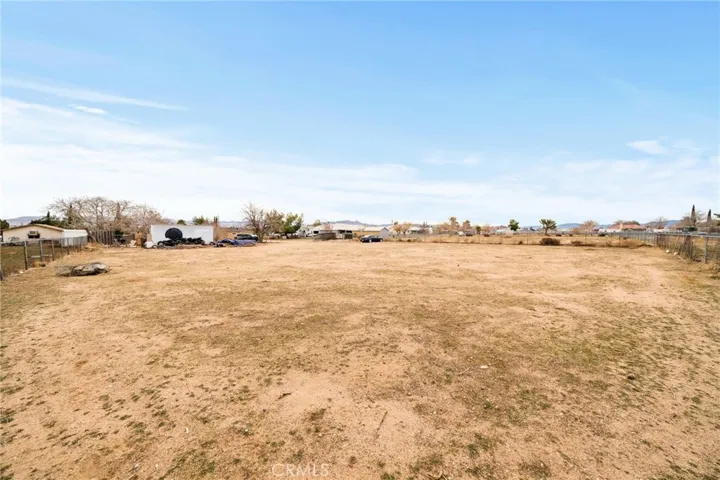 8488 5th Avenue, Hesperia, California 92345