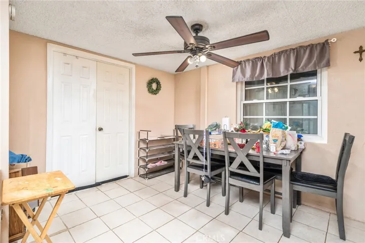 8488 5th Avenue, Hesperia, California 92345