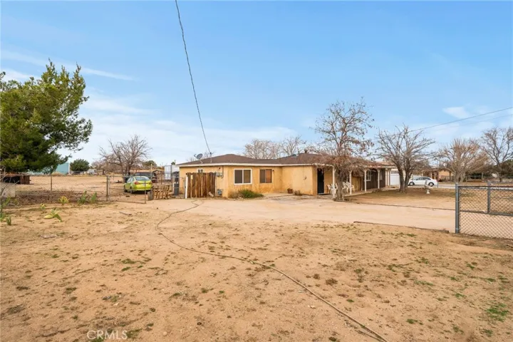 8488 5th Avenue, Hesperia, California 92345