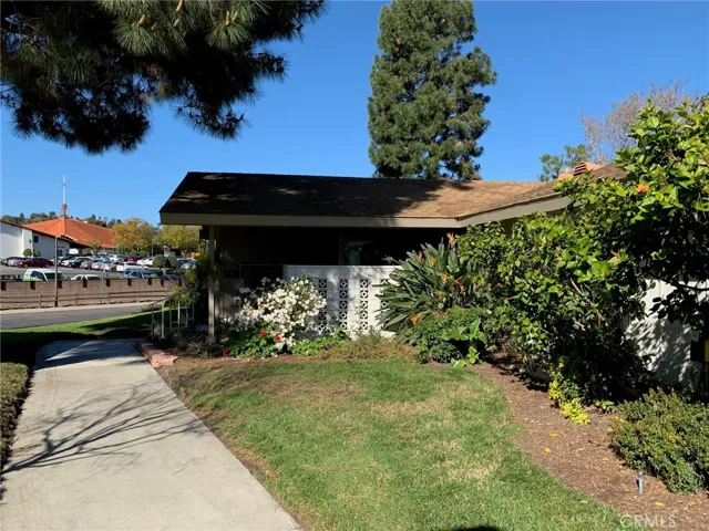277 Avenida Carmel B, Laguna Woods, California 92637