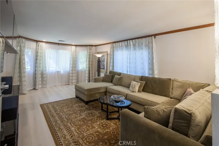 730 N Myers Street, Burbank, California 91506