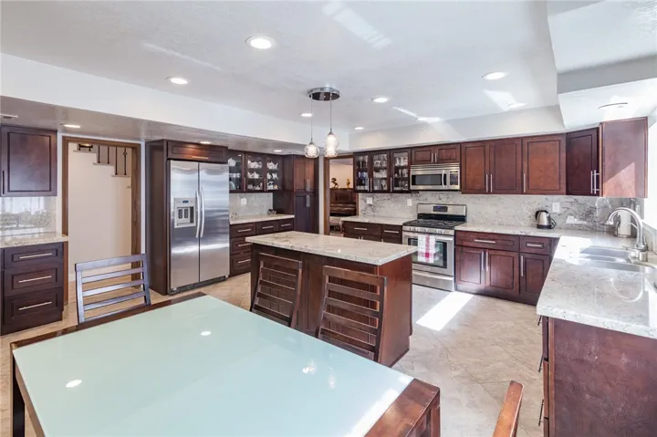 730 N Myers Street, Burbank, California 91506