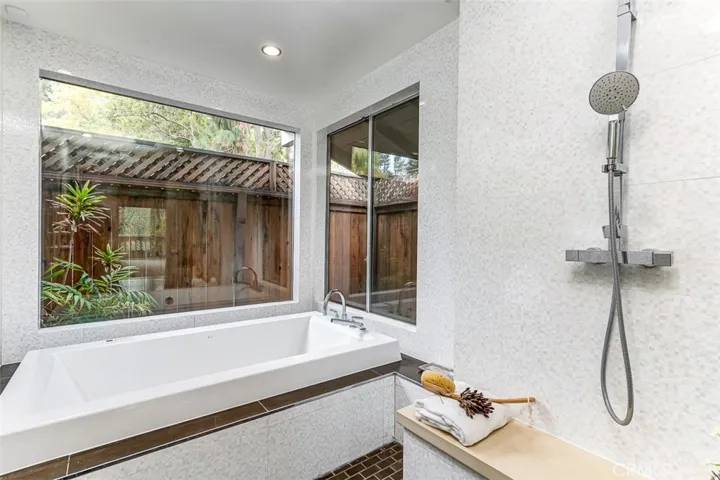 3033 Lakeview Ter, Fullerton, California 92835