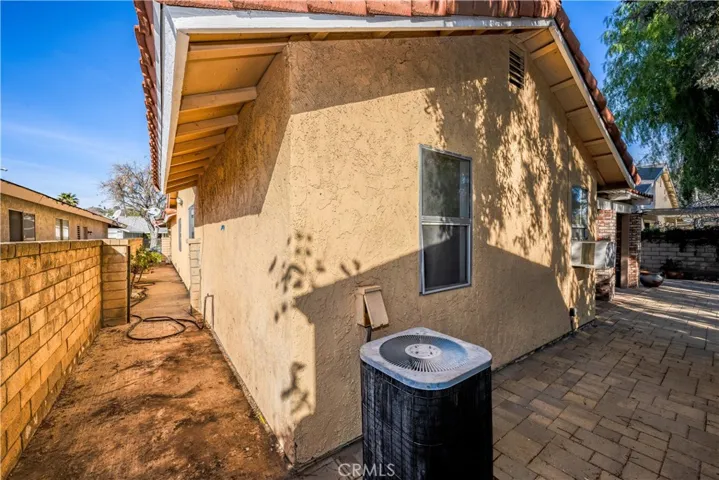 27458 Raindance Place, Saugus, California 91350
