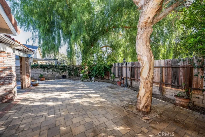 27458 Raindance Place, Saugus, California 91350