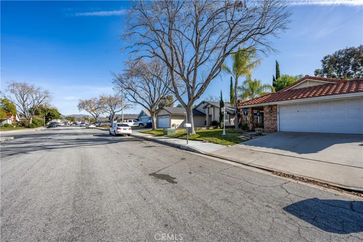 27458 Raindance Place, Saugus, California 91350