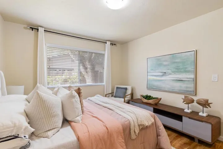 123 Flynn Avenue A, Mountain View, California 94043