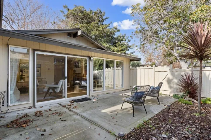 123 Flynn Avenue A, Mountain View, California 94043
