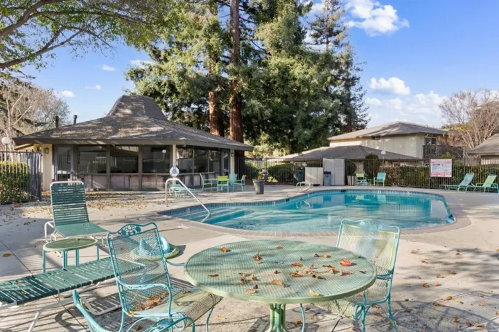 123 Flynn Avenue A, Mountain View, California 94043