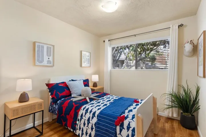 123 Flynn Avenue A, Mountain View, California 94043