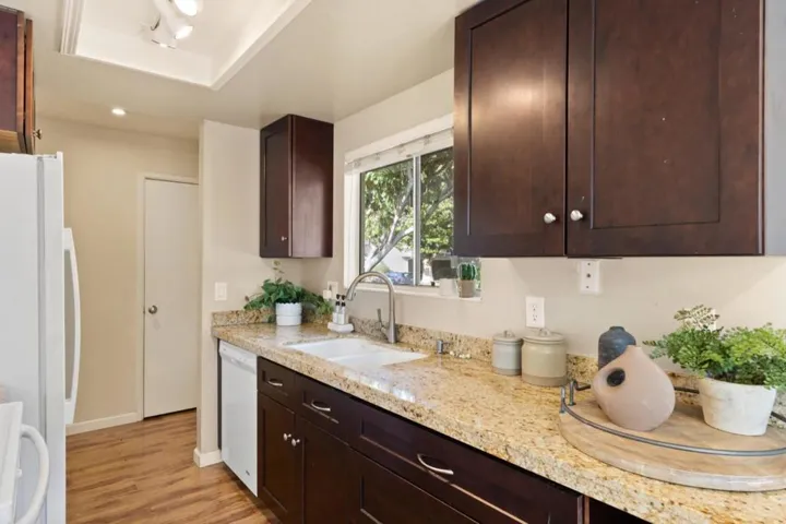 123 Flynn Avenue A, Mountain View, California 94043