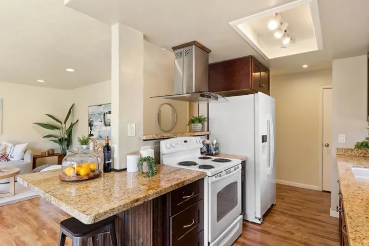 123 Flynn Avenue A, Mountain View, California 94043