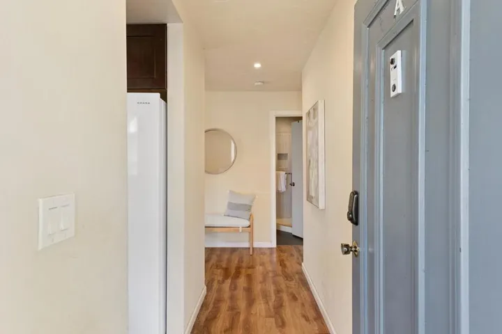 123 Flynn Avenue A, Mountain View, California 94043